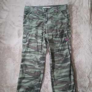 Cabela's Camouflage Women's Cargo Pants